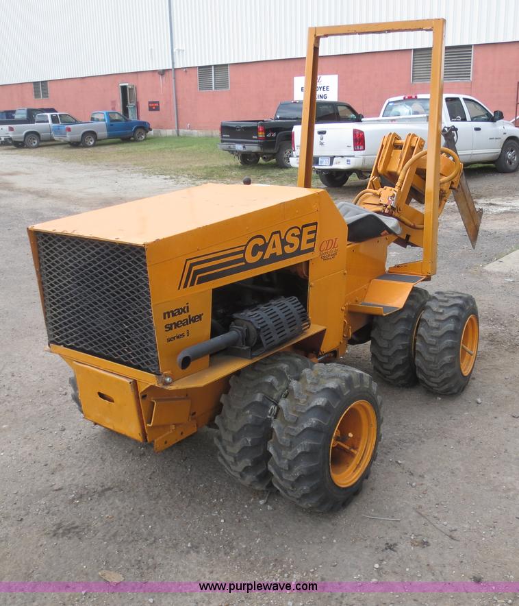 image for item D5926 1979 Case Maxi-Sneaker B articulated cable plow