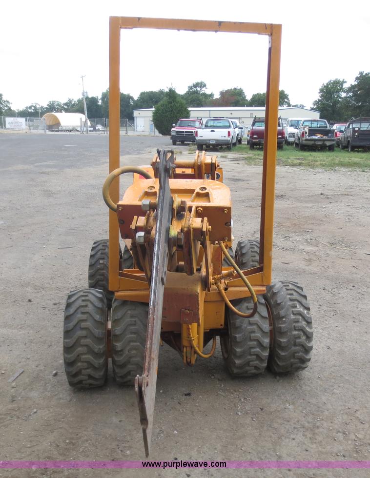 image for item D5926 1979 Case Maxi-Sneaker B articulated cable plow