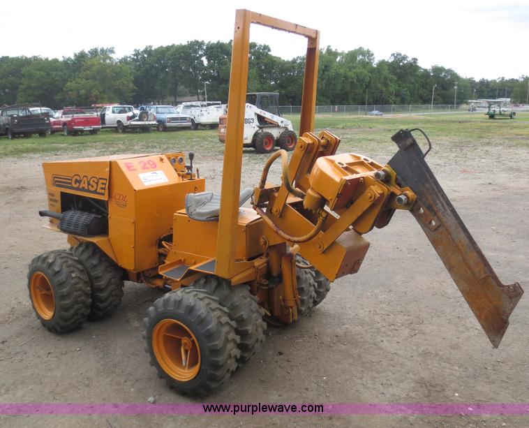 image for item D5926 1979 Case Maxi-Sneaker B articulated cable plow