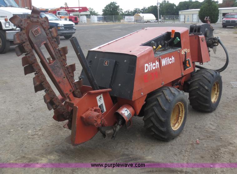 image for item D5927 Ditch Witch 400SXD cable plow