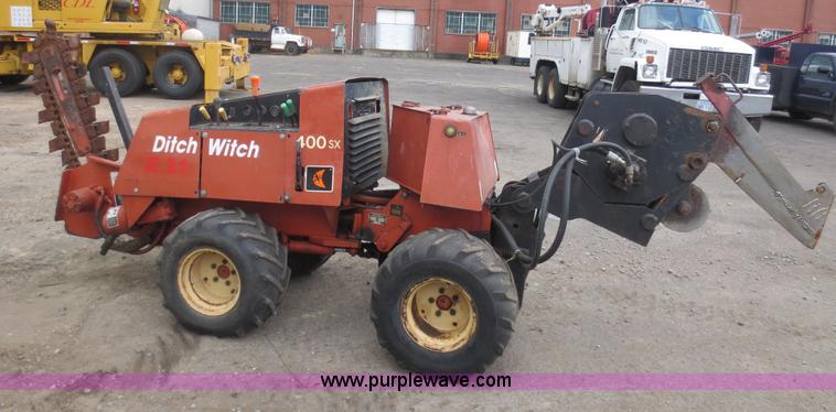 image for item D5927 Ditch Witch 400SXD cable plow