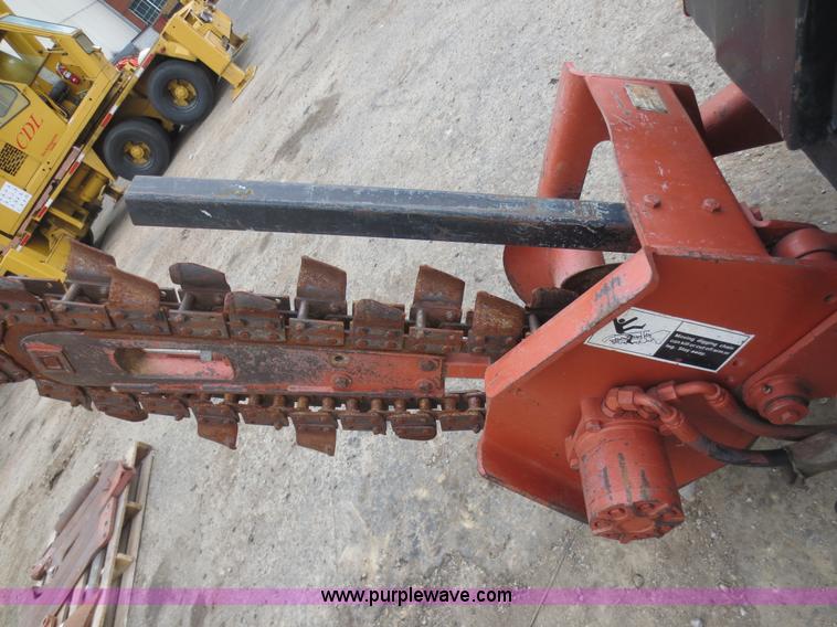 image for item D5927 Ditch Witch 400SXD cable plow