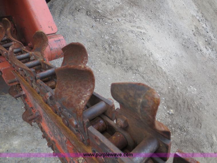 image for item D5927 Ditch Witch 400SXD cable plow