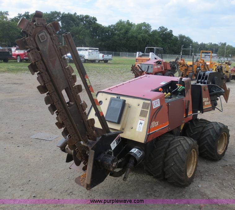 image for item D5928 Ditch Witch 410SXD cable plow