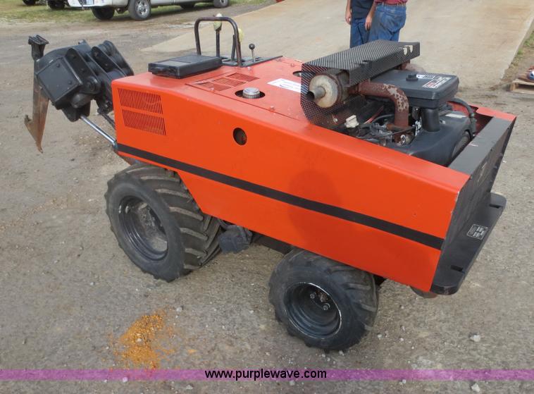 image for item D5929 2000 Ditch Witch 255SX cable plow