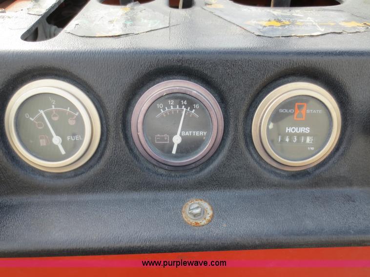 image for item D5929 2000 Ditch Witch 255SX cable plow