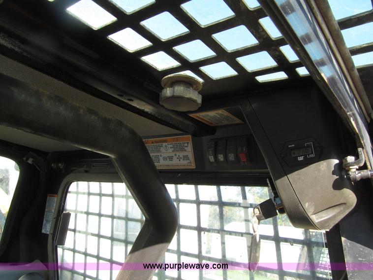 image for item E4597 2003 Caterpillar 287 Turbo track skid steer