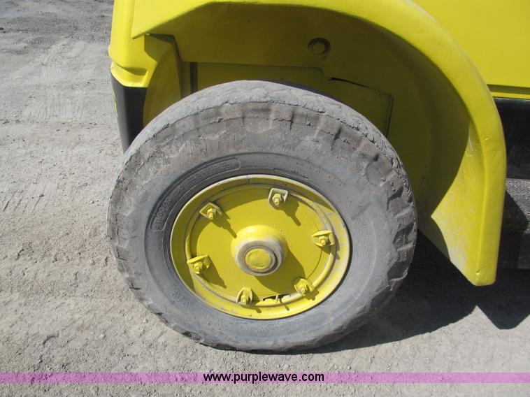 image for item E5964 Hyster H300B forklift