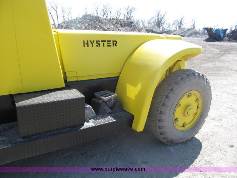 image for item E5964 Hyster H300B forklift