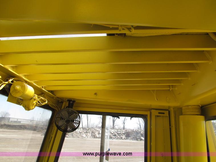 image for item E5964 Hyster H300B forklift