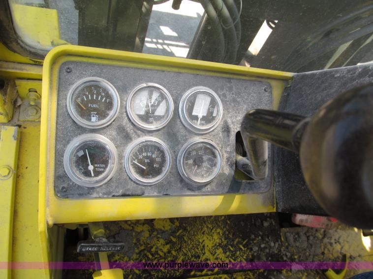 image for item E5964 Hyster H300B forklift