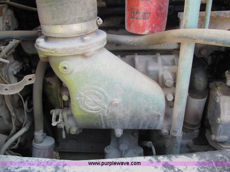 image for item E5964 Hyster H300B forklift