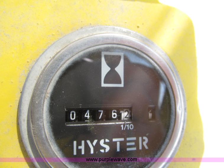 image for item E5964 Hyster H300B forklift