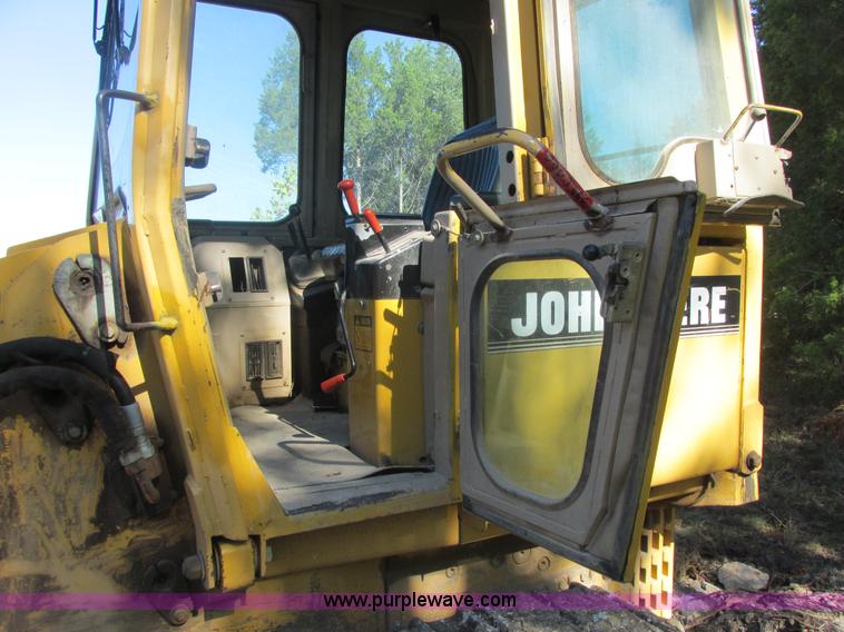 image for item E7404 John Deere 555G Series IV track loader