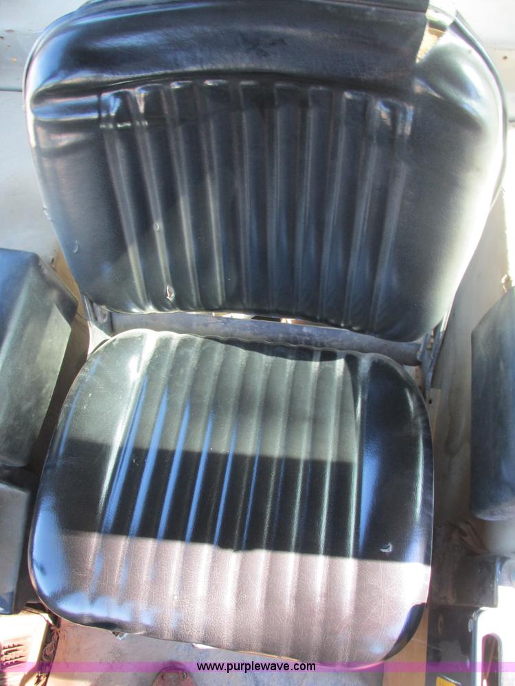 image for item E7404 John Deere 555G Series IV track loader