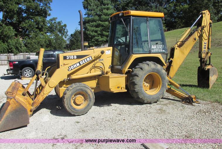 image for item E7405 1992 John Deere 310D backhoe