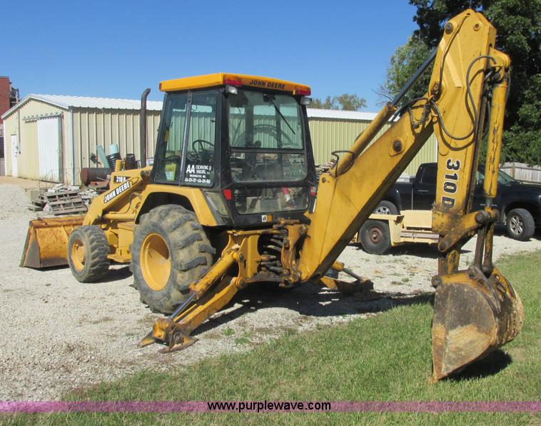 image for item E7405 1992 John Deere 310D backhoe
