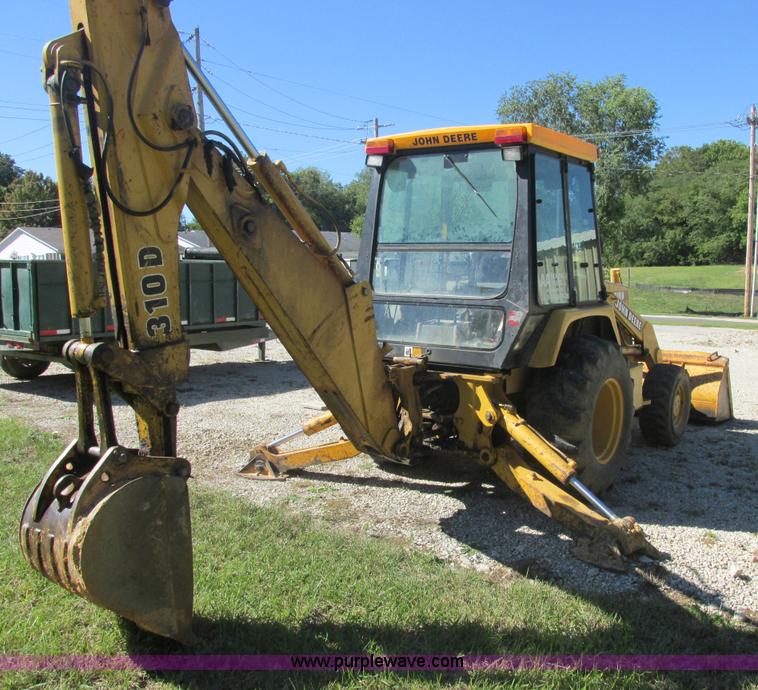image for item E7405 1992 John Deere 310D backhoe