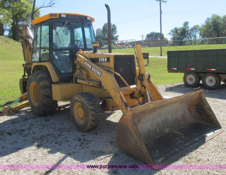 image for item E7405 1992 John Deere 310D backhoe