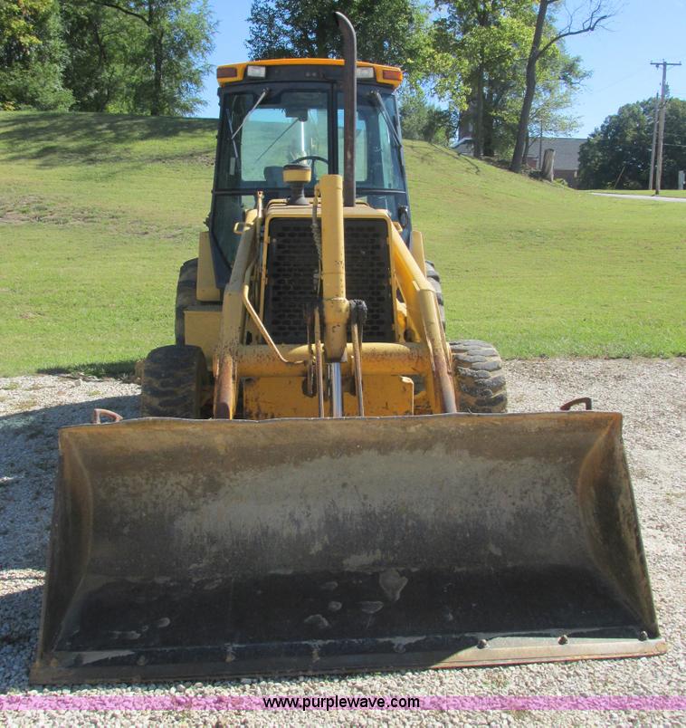 image for item E7405 1992 John Deere 310D backhoe