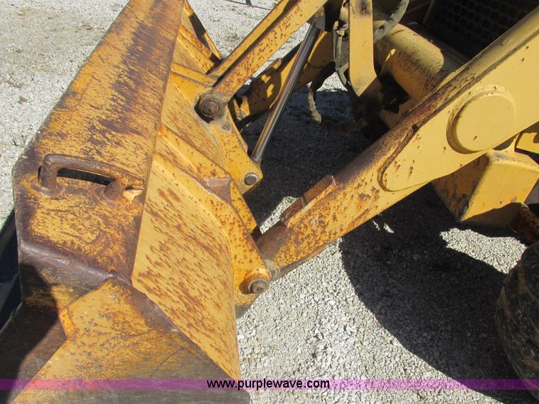 image for item E7405 1992 John Deere 310D backhoe