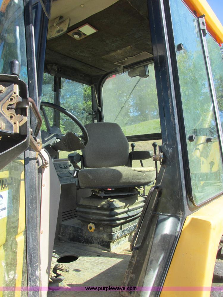 image for item E7405 1992 John Deere 310D backhoe