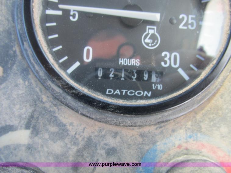 image for item E7405 1992 John Deere 310D backhoe