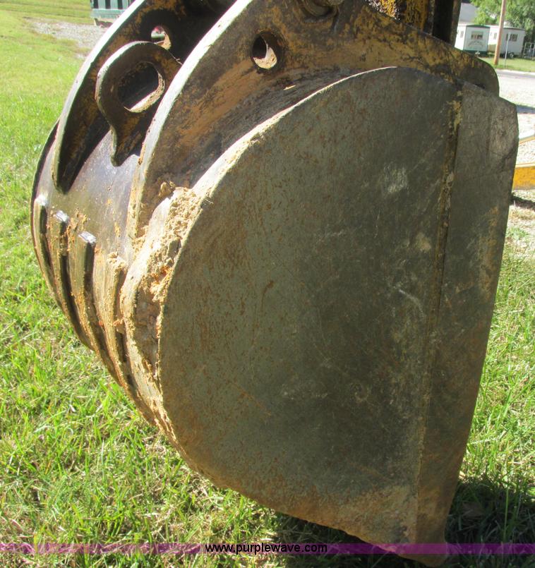 image for item E7405 1992 John Deere 310D backhoe