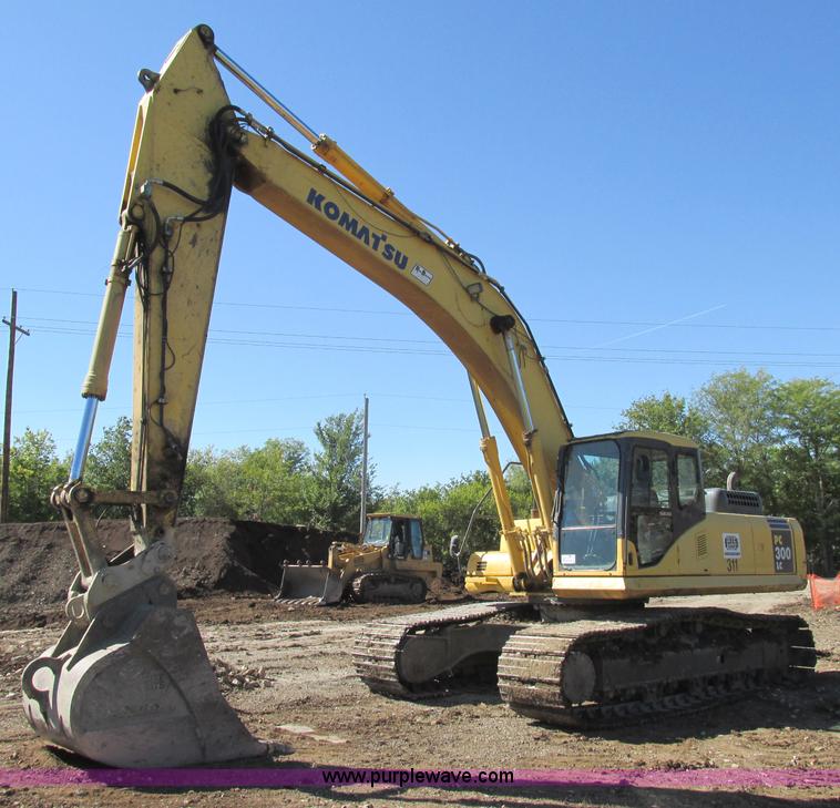 image for item F5303 2004 Komatsu PC300LC-7L excavator