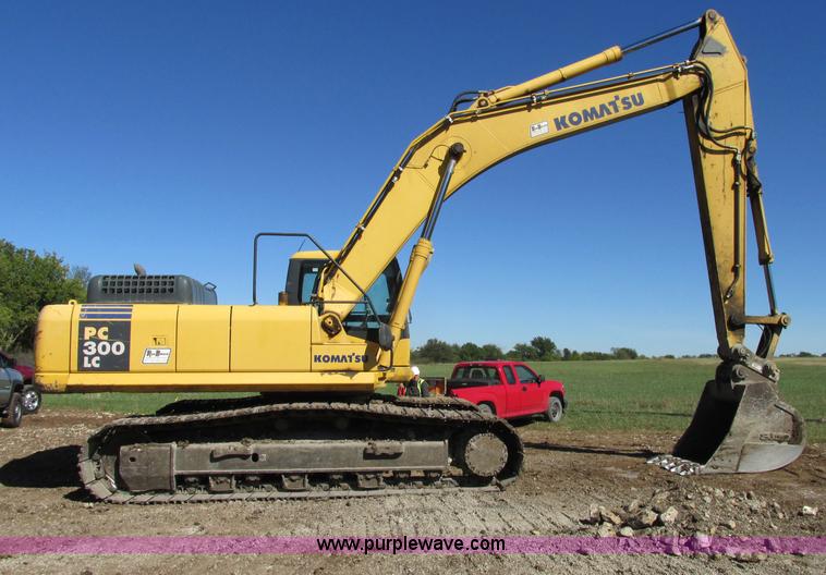 image for item F5303 2004 Komatsu PC300LC-7L excavator