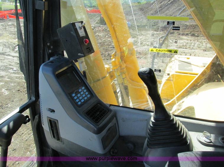 image for item F5303 2004 Komatsu PC300LC-7L excavator