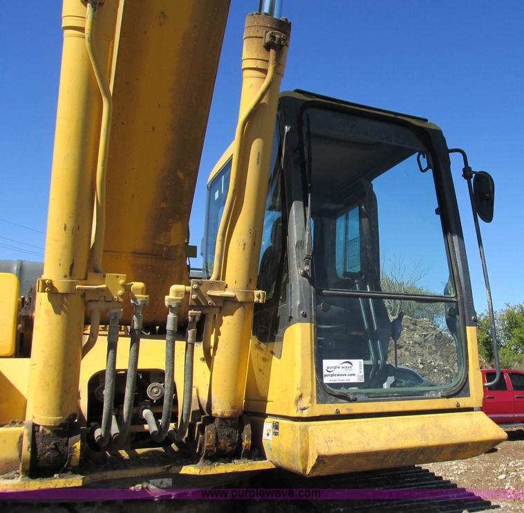 image for item F5303 2004 Komatsu PC300LC-7L excavator