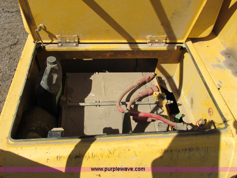 image for item F5303 2004 Komatsu PC300LC-7L excavator