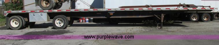 image for item F5304 1999 Fruehauf 48' flatbed spread axle trailer