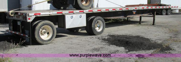 image for item F5304 1999 Fruehauf 48' flatbed spread axle trailer