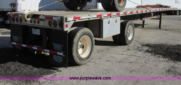 image for item F5304 1999 Fruehauf 48' flatbed spread axle trailer