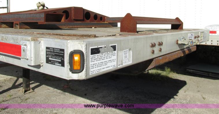 image for item F5304 1999 Fruehauf 48' flatbed spread axle trailer