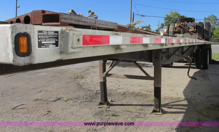 image for item F5304 1999 Fruehauf 48' flatbed spread axle trailer