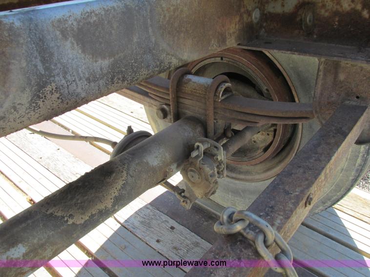 image for item F5305 Semi trailer dolly