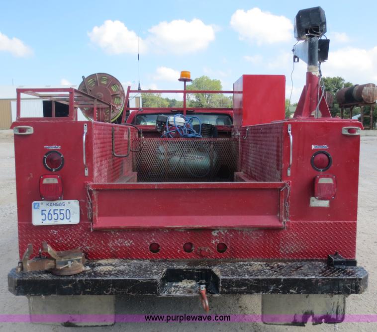 image for item F6682 1999 GMC Sierra Classic 3500 utility truck