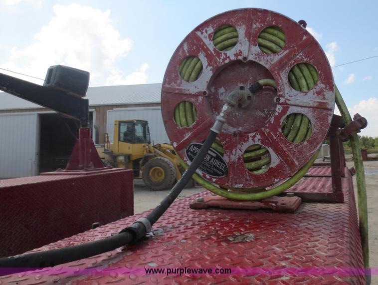 image for item F6682 1999 GMC Sierra Classic 3500 utility truck