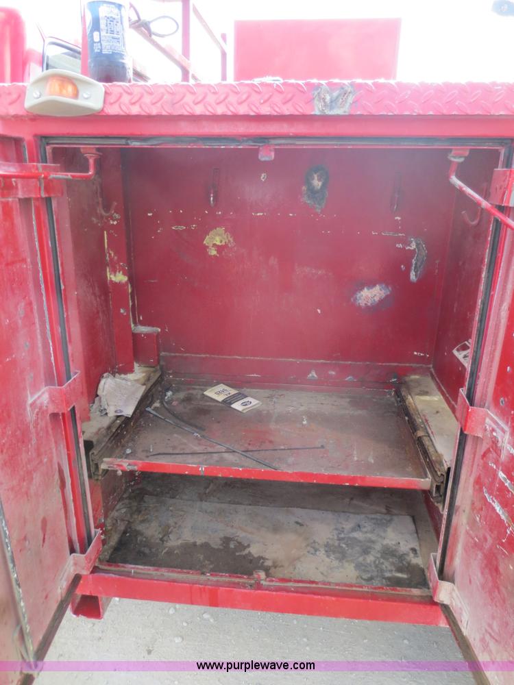 image for item F6682 1999 GMC Sierra Classic 3500 utility truck