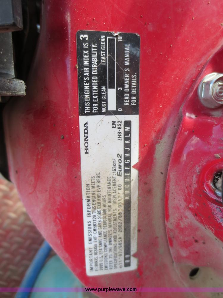 image for item F6682 1999 GMC Sierra Classic 3500 utility truck