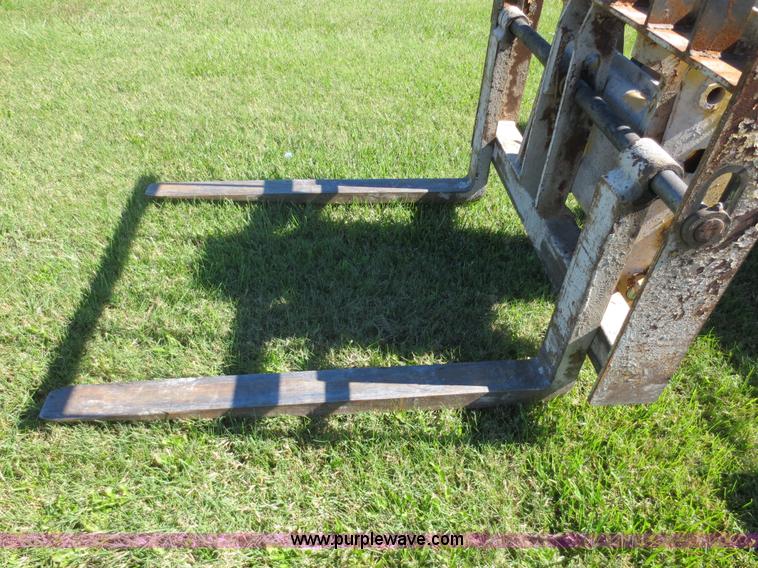 image for item F6688 1996 Caterpillar TH63 telehandler