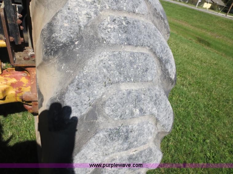 image for item F6688 1996 Caterpillar TH63 telehandler