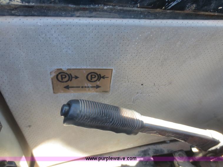 image for item F6688 1996 Caterpillar TH63 telehandler