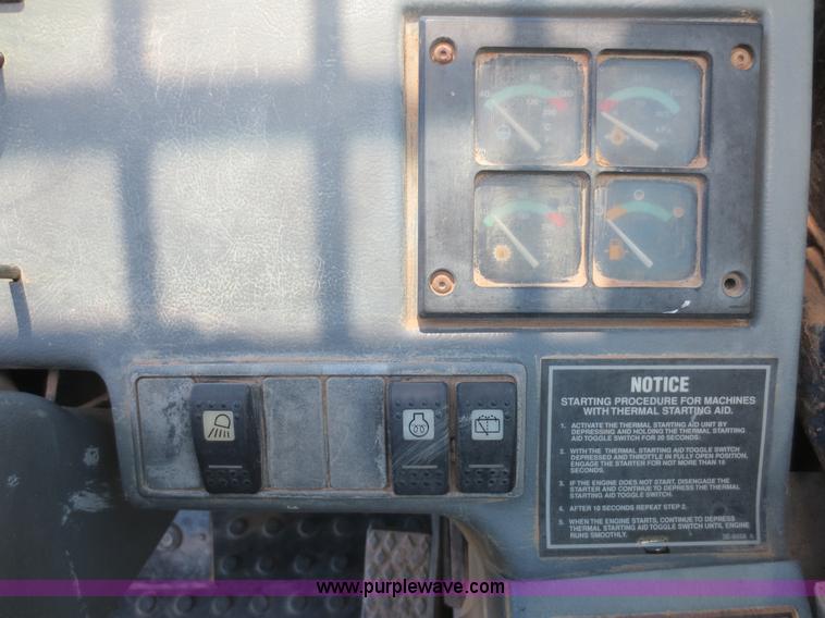 image for item F6688 1996 Caterpillar TH63 telehandler