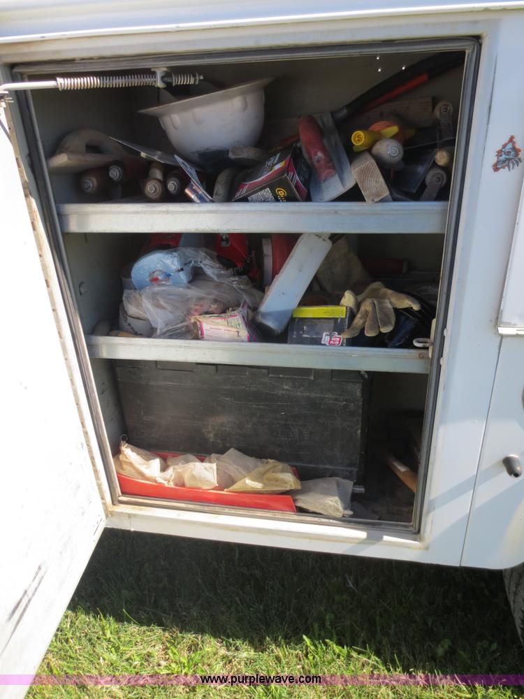 image for item F6689 2006 Chevrolet 3500 Crew Cab utility truck