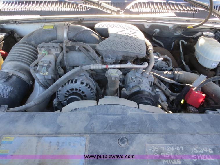 image for item F6689 2006 Chevrolet 3500 Crew Cab utility truck