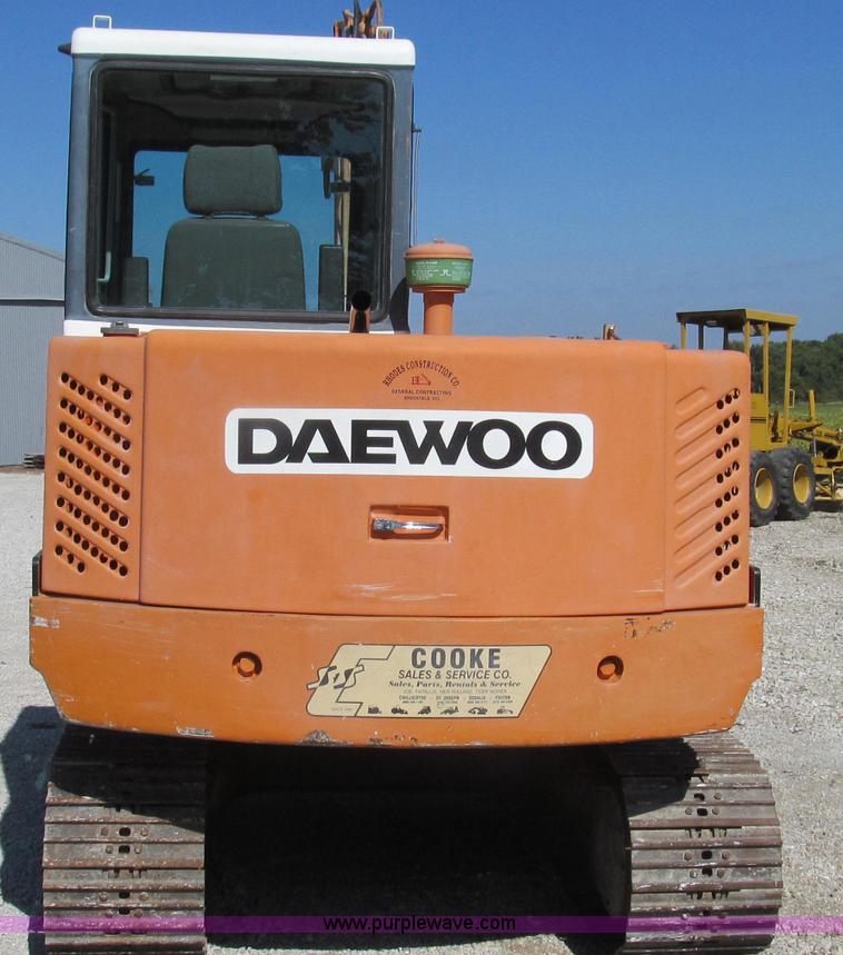 image for item G2121 1995 Daewoo DH50 mini excavator